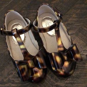 Joyfolie tortoise dress shoes